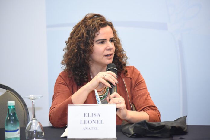 Elisa Leonel, superintendente de relações com o consumidor da Anatel. Foto: Saulo Cruz (Painel Telebrasil 2019)